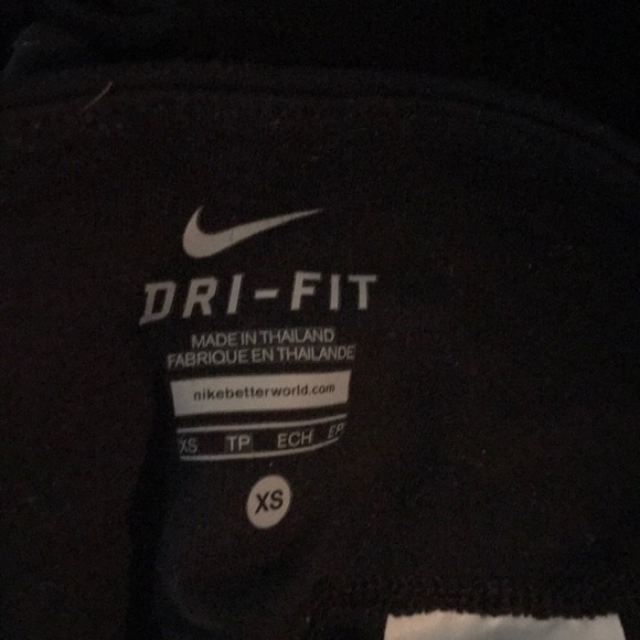 NIKE XS dri fit hotties - Picture 4 of 4